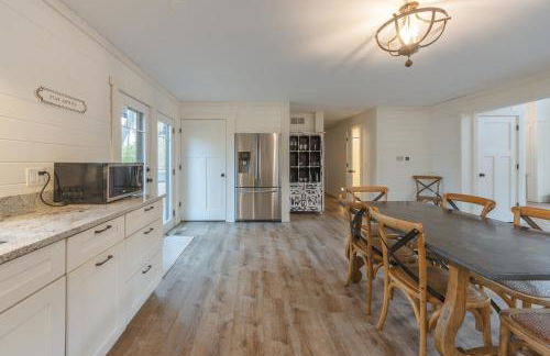 Belacasa - Hot tub and within walking distance to Douglas Beach! - Foto 14