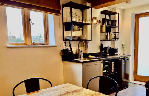 Hastings Retreat Rural barn conversions with Private Lake - Foto 6