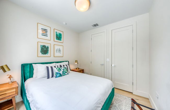 Contemporary Home Centrally Located Near Soco & DT - Foto 10