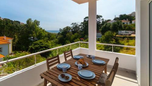 Cascais, Family retreat in a 2-bedroom apartment - Photo 1