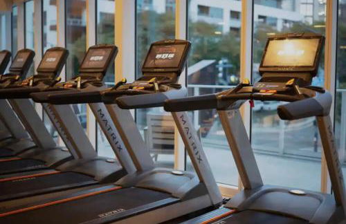 Luxury Designer Suite with Rooftop Pool, Gym - Foto 21