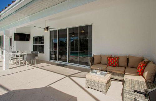 Crown Pointe- Crown Pointe Blvd.,E. - Photo 11