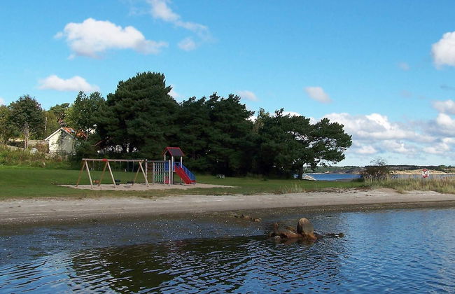 8 Person Holiday Home in Tanumshede - Photo 9