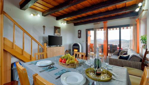 Awesome Home In Jalzabet With Kitchen - Foto 3