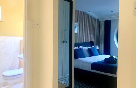 Leeds City Centre luxury 2 bed apartment sleeps 6 fantastic views - Foto 14