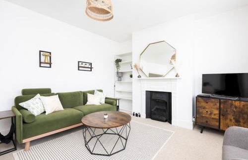 Pass the Keys Poets' Corner Stylish Apartment Station Location - Foto 1