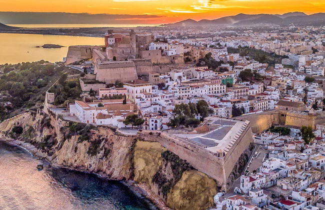 Tour completo di Ibiza - Foto 1