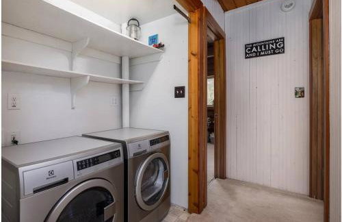 Riverfront cabin with hot tub and sauna 1st floor - Foto 17