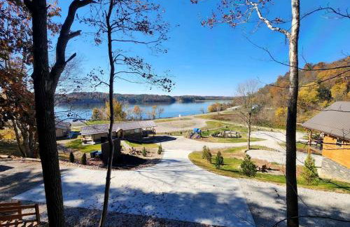 Wooden Chic Cabin Fully Stocked near Tappan Lake in Ohio - Foto 18