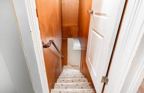 Cozy Family Cottage - Historic Top of The Hill - Foto 5