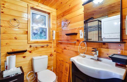 Cozy Upstate New York Getaway with Fire Pit! - Foto 14