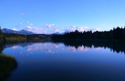 Erholsamer Traumurlaub wo auf Bergen Schlößer wachsen - Foto 9