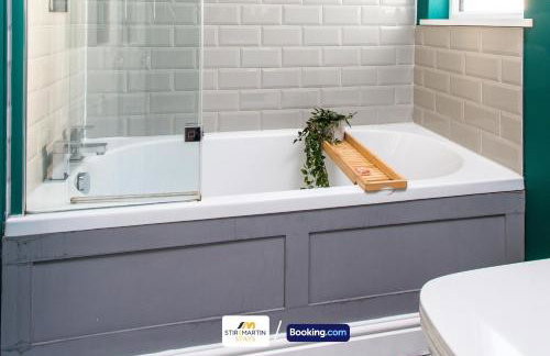 Comfy 3bed House By StirkMartin Stays Short Lets & Serviced Accommodation Cardiff With Free Parking & 8mins to City Centre - Foto 24