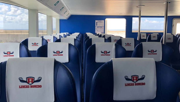 Asientos del interior de uno de los ferries