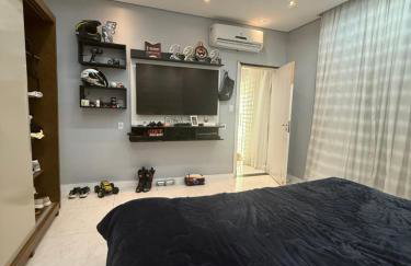 Linda e Confortável Casa - Foto 4