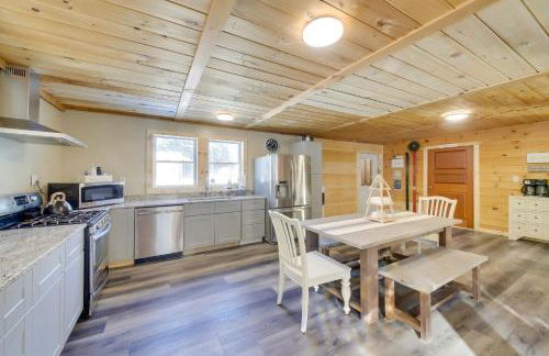 Rangeley Retreat Cabin-Style Home Lake Access - Foto 5