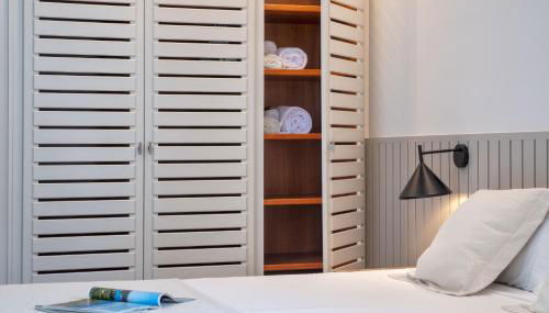 Villa Le Grá Costa Brava - BY EMERALD STAY - Foto 3, wardrobe