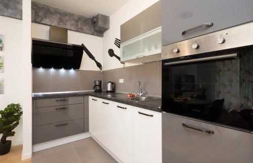 Bepo Apartment with Balcony - FREE PARKING - Photo 10