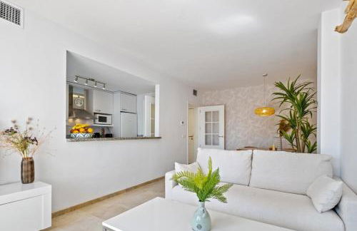 Driftwood Escape - Puerto de la Duquesa - Photo 15