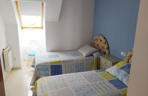 Precioso ático con vistas a pie de playa - Foto 17