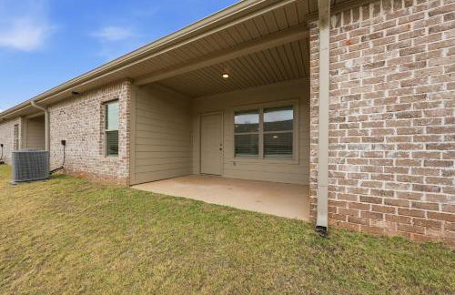 Stylish 2BR2BA Stay Open Layout - Foto 9