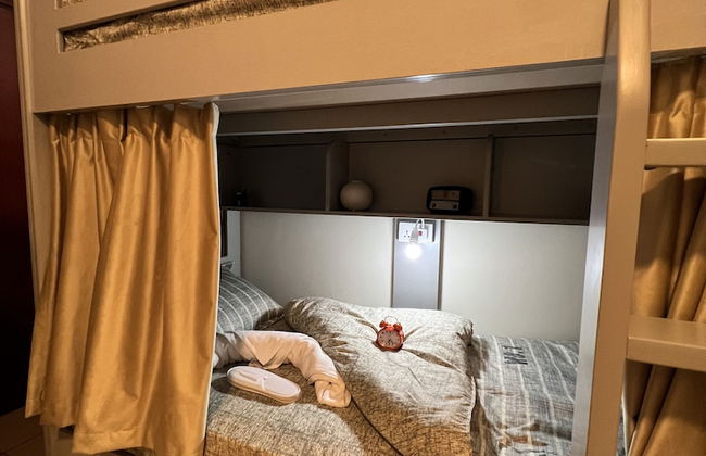 Robin Beach Hostel JBR - Photo 10