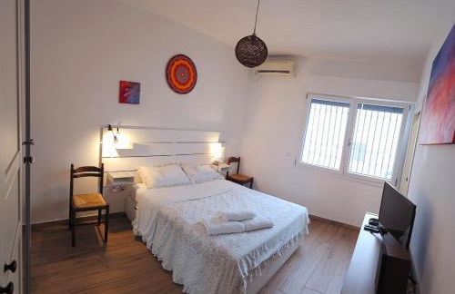 Seaside Villa with Hot Tub, 5mins walk from the sea - Foto 7