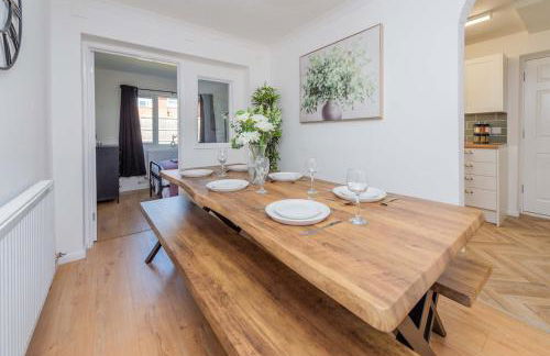 Newport - Sleeps 8 - Private Parking - Foto 36