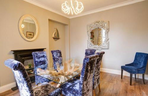 Seashell House with SEA VIEWS and FREE GYM POOL PASS - Photo 4