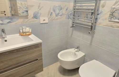 Grazy Home - Bright new Apt with Terrace and Jacuzzi - Foto 43