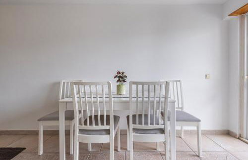 Sunny 2 BDR Apartment by LovelyStay - Foto 28