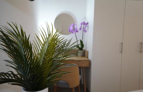 Cosmo 38 Luxury Apartments - Free Parking - Photo 29