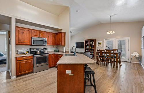 Fully Stocked Home with Hot Tub and Private Yard - Photo 17