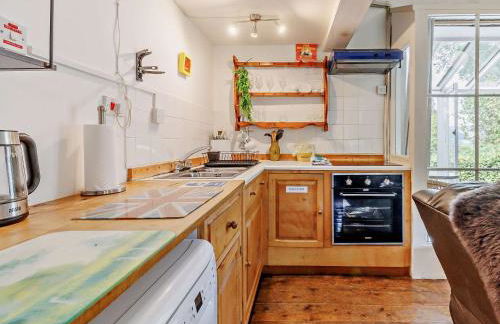 1 Bed in Cemmaes 93081 - Photo 4