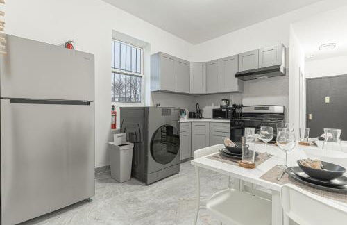 Modern Comfort 2BR with Washer & Dryer Near Subway & LGA - Foto 12