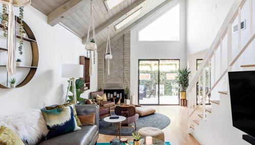 Silver Triangle Oasis with Verdant Backyard - Foto 2