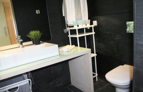 Charming Estoril Apt Beach 5 Min Walk - Photo 24