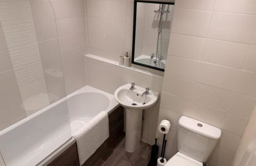 Ajax House by GB Short Stays 2 Bed house Sleeps 4 - Foto 5