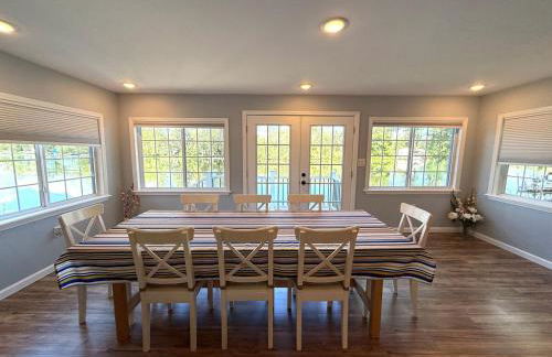 Paradise Island escape Riverfront in Clay, NY - Foto 37