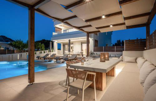 Cantouni Villa, Luxury 5BR Retreat with Pool & Jacuzzi Near Town by Villa Mana Gers - Photo 65