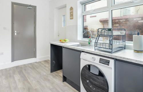 Contractor Luxury Home - Long Stays - 4 Bedrooms - Sleep 8 - Zip & Link Beds - Ultra Fast WiFi - Free Parking - Foto 23