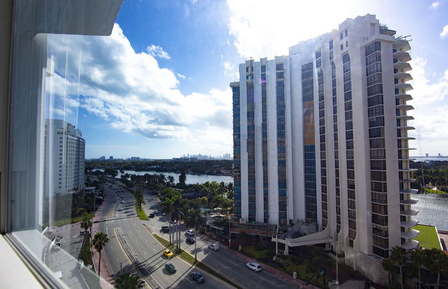 Miami Beach Apartments by MiaRentals - Foto 91