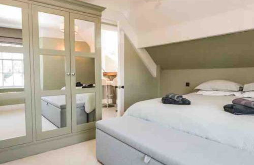 Bank Chambers in Bowness with Hot Tub and Lake Access - Photo 21