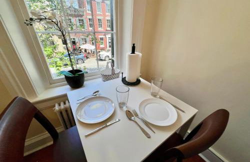 HEART of Old Town Historic 1BR 99 Walk Score - Foto 11