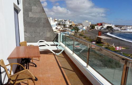 APARTAMENTO PRIMERA LÍNEA DE PLAYA - Foto 5