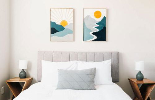 Modern Comfort w Mountain Views - Pet-Friendly - Foto 30