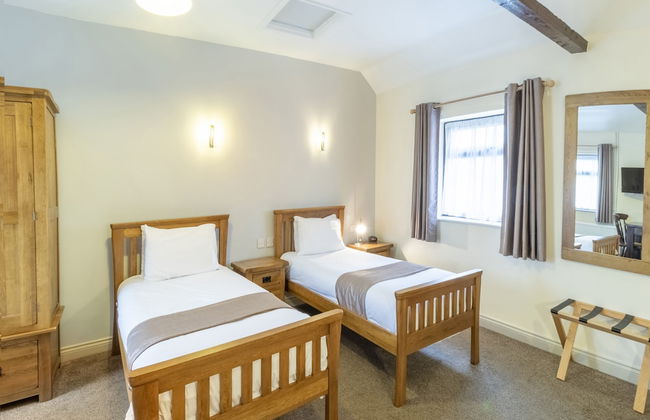 OYO Elm Farm Country House, Norwich Airport - Photo 20