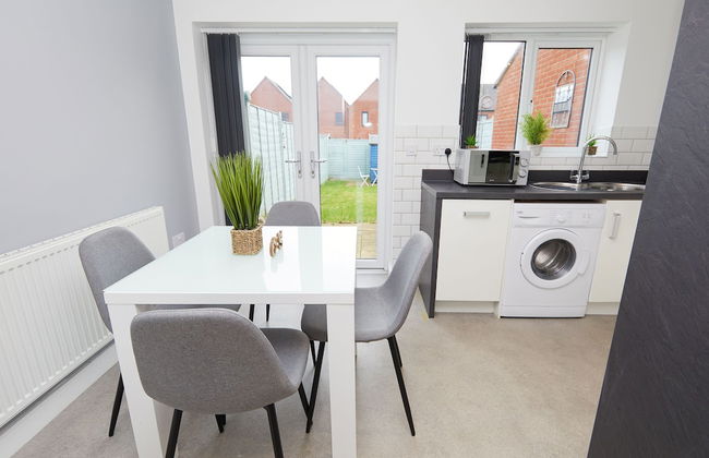 Derby 2 Bed House 3 Min Walk to Hospital - Foto 17