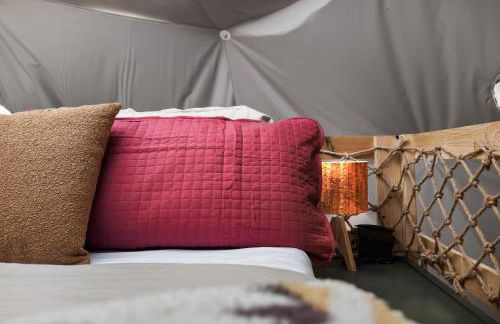 Glamping Dome w Hot Tub Fire Pit & River Access - Foto 16