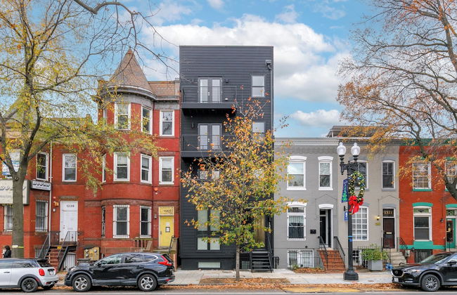 Capitol Hill Suites - Unit 3 - Photo 2